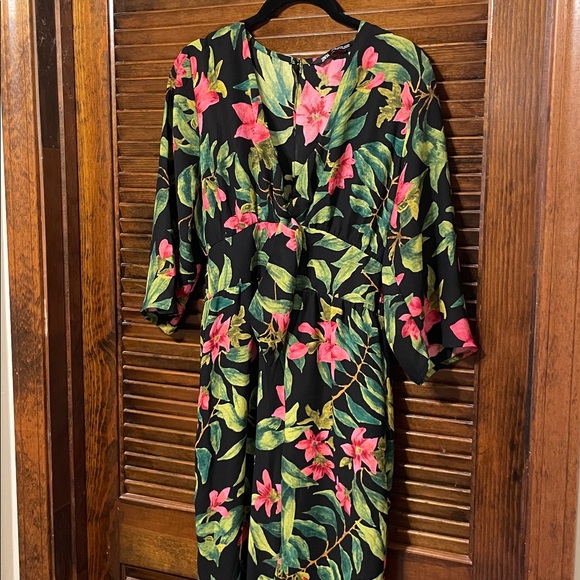 Zara Black & Green Floral Front Tie Jumpsuit - Picture 4 of 7